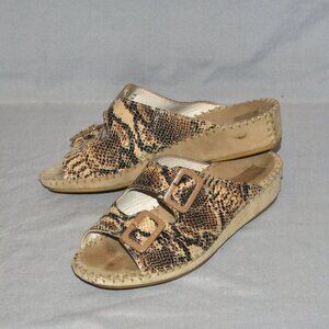 La Plume Women’s Snakeskin Leather Sandals Made In Italy Size 38 US Size 7.5-8